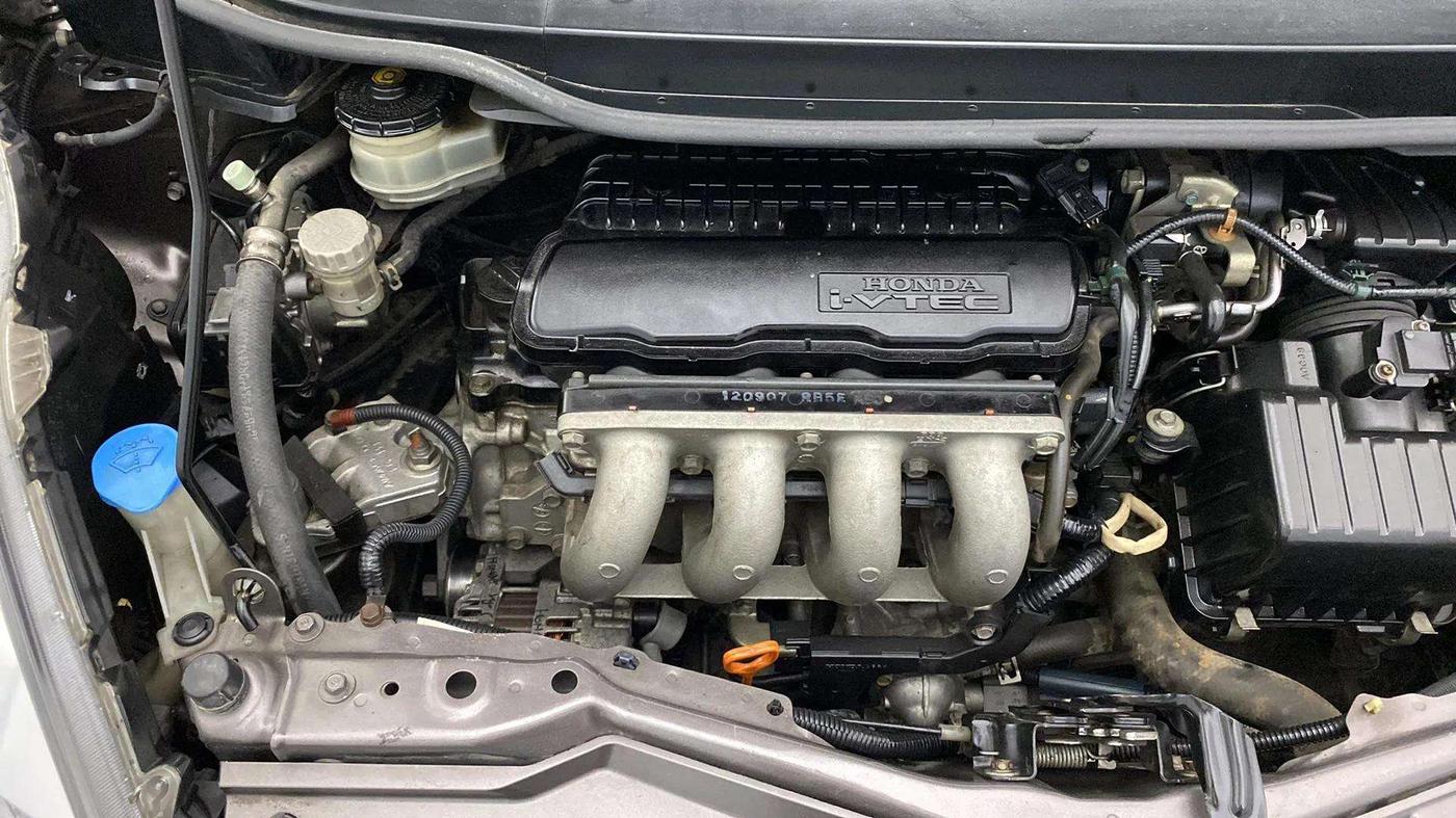2012 Honda Jazz 1.2 L I-VTEC SELECT, Petrol, Manual, 1,08,222 km, Engine View - Right