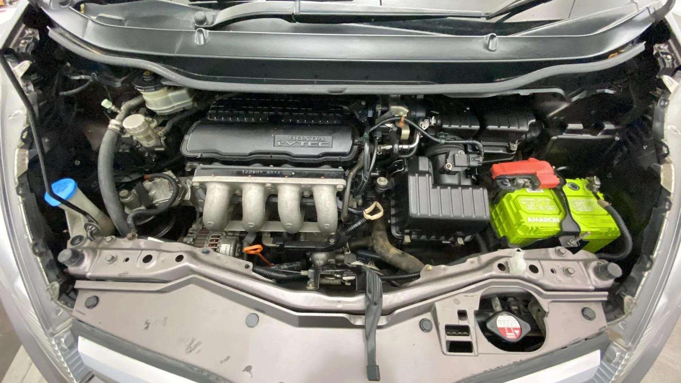 2012 Honda Jazz 1.2 L I-VTEC SELECT, Petrol, Manual, 1,08,222 km, Engine View