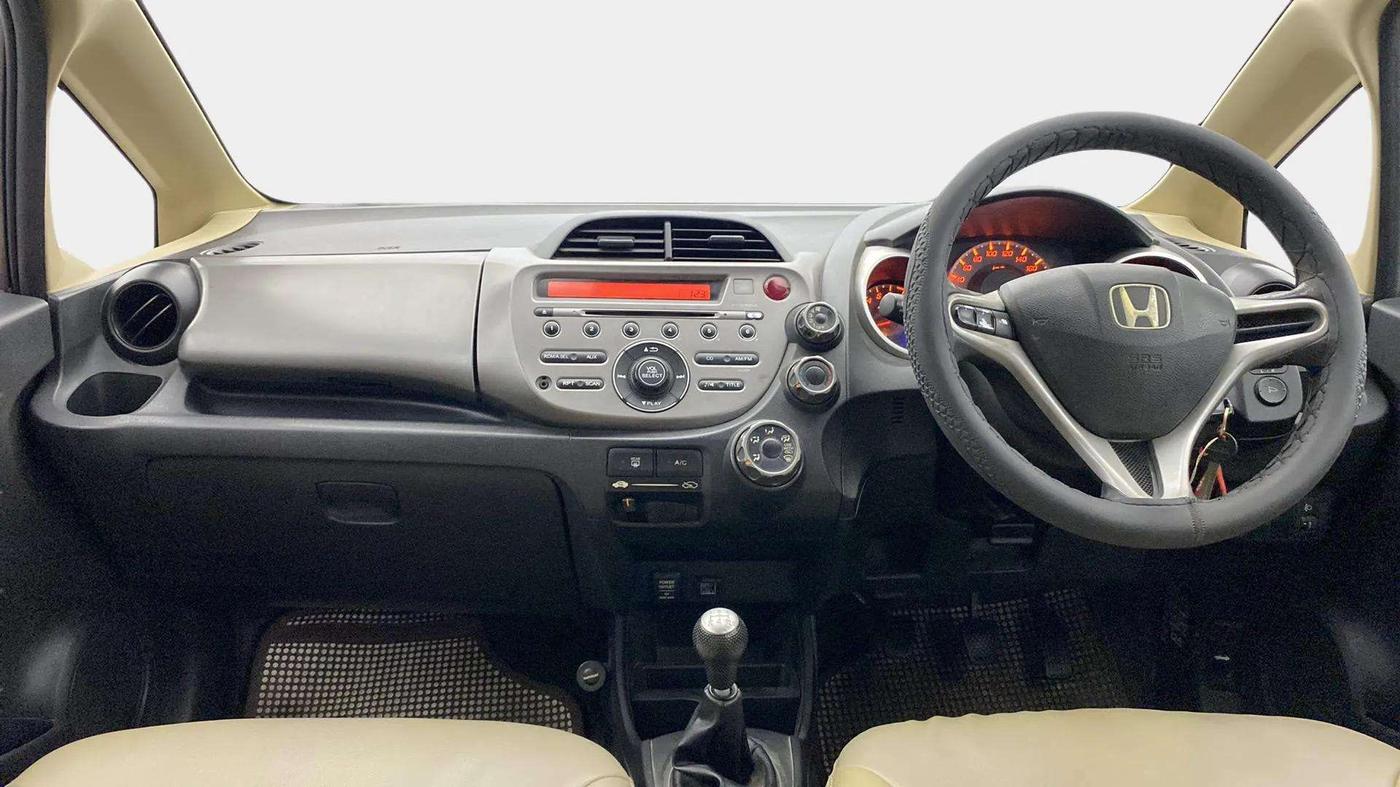 2012 Honda Jazz 1.2 L I-VTEC SELECT, Petrol, Manual, 1,08,222 km, Dashboard