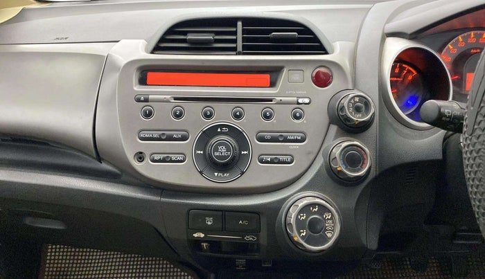 2012 Honda Jazz 1.2 L I-VTEC SELECT, Petrol, Manual, 1,08,353 km, Air Conditioner