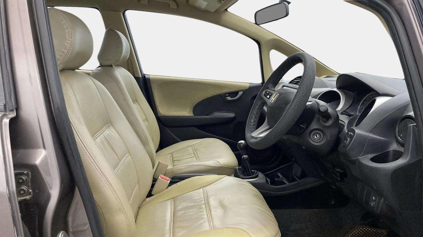 2012 Honda Jazz 1.2 L I-VTEC SELECT, Petrol, Manual, 1,08,222 km, Right Side Front Door Cabin