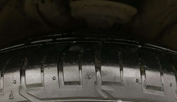 2017 Hyundai Creta SX PLUS AT 1.6 PETROL, Petrol, Automatic, 76,968 km, Right Front Tyre Tread