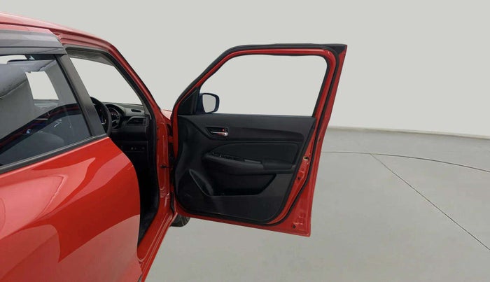 2022 Maruti Swift VXI, Petrol, Manual, 31,903 km, RHS Front Door