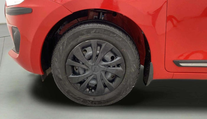 2022 Maruti Swift VXI, Petrol, Manual, 31,903 km, Left Front Wheel