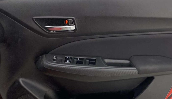 2022 Maruti Swift VXI, Petrol, Manual, 31,903 km, Driver Side Door Panels Control
