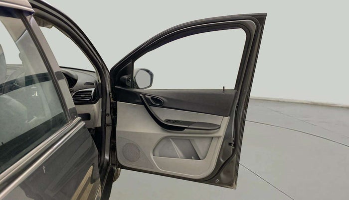 2020 Tata Tiago XT PETROL, Petrol, Manual, 43,551 km, RHS Front Door