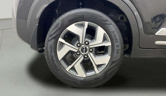 2022 KIA SONET HTX 1.5 AT, Diesel, Automatic, 28,151 km, Right Rear Wheel