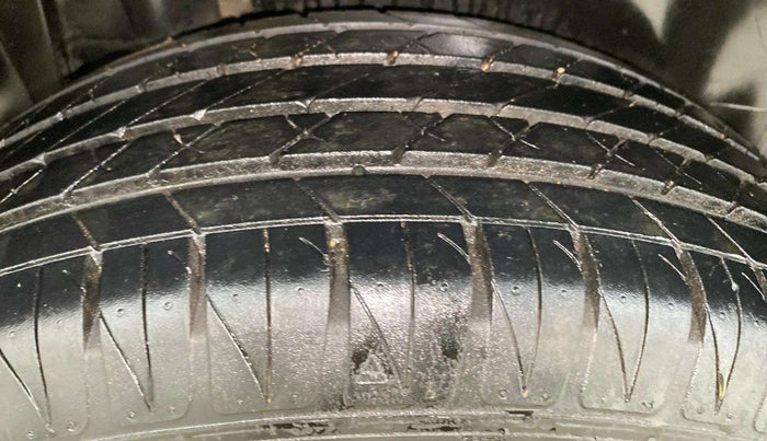2021 Maruti Vitara Brezza ZXI AT SHVS, Petrol, Automatic, 41,085 km, Right Rear Tyre Tread