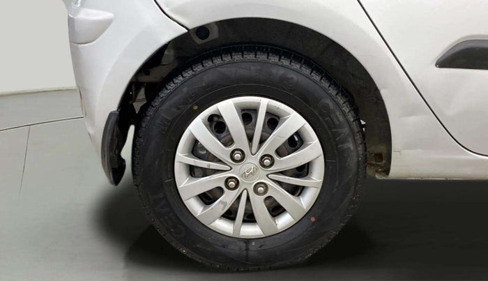 2013 Hyundai i10 MAGNA 1.1, Petrol, Manual, 41,377 km, Right Rear Wheel