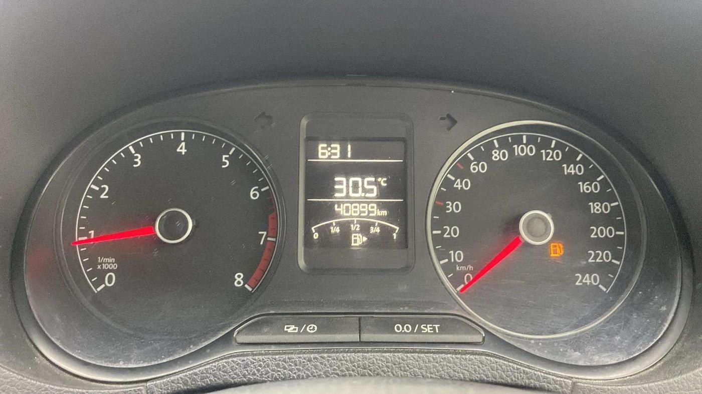 2017 Volkswagen Polo TRENDLINE 1.2L PETROL, Petrol, Manual, 40,982 km, Odometer Image