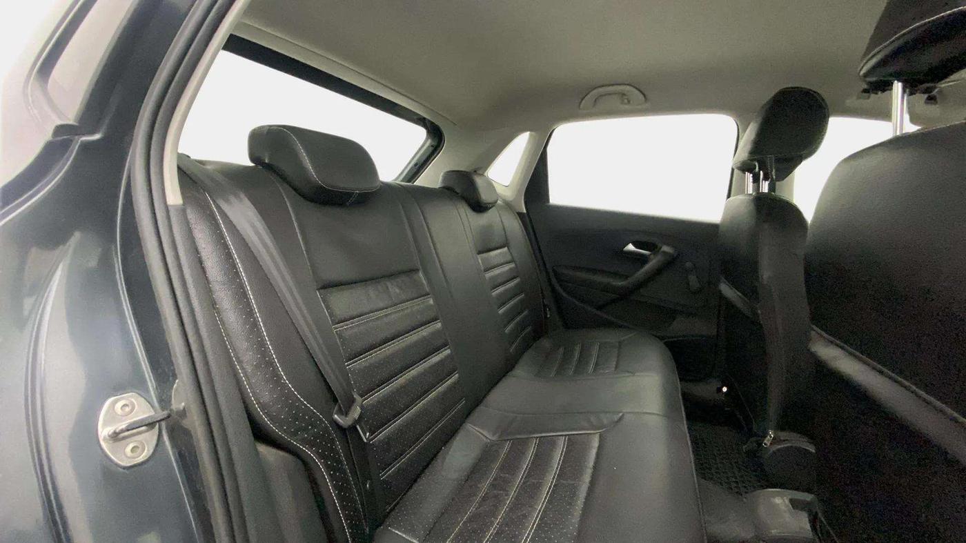 2017 Volkswagen Polo TRENDLINE 1.2L PETROL, Petrol, Manual, 40,982 km, Right Side Rear Door Cabin