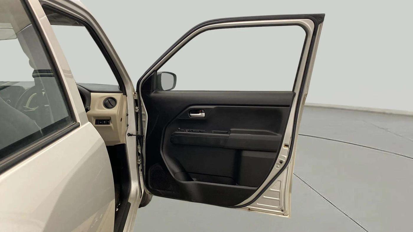 2022 Maruti New Wagon-R VXI 1.0, Petrol, Manual, 20,617 km, RHS Front Door