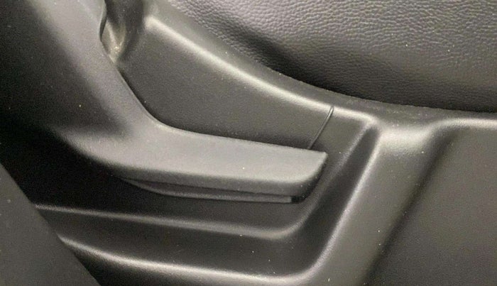 2022 Maruti New Wagon-R VXI 1.0, Petrol, Manual, 1,943 km, Driver Side Adjustment Panel