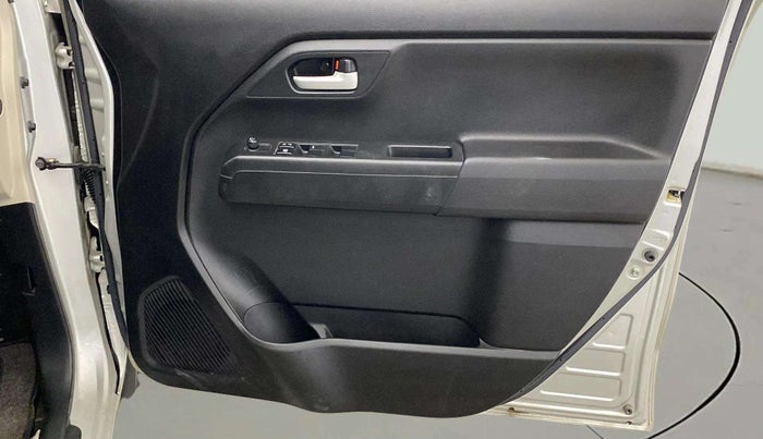 2022 Maruti New Wagon-R VXI 1.0, Petrol, Manual, 1,943 km, Driver Side Door Panels Control