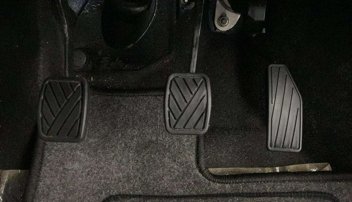 2022 Maruti New Wagon-R VXI 1.0, Petrol, Manual, 1,943 km, Pedals