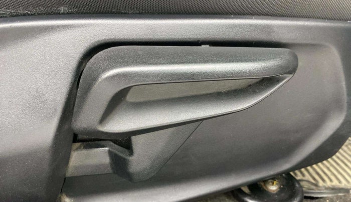 2022 Tata Tiago XZ PLUS PETROL, Petrol, Manual, 21,618 km, Driver Side Adjustment Panel