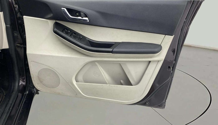 2022 Tata Tiago XZ PLUS PETROL, Petrol, Manual, 21,618 km, Driver Side Door Panels Control