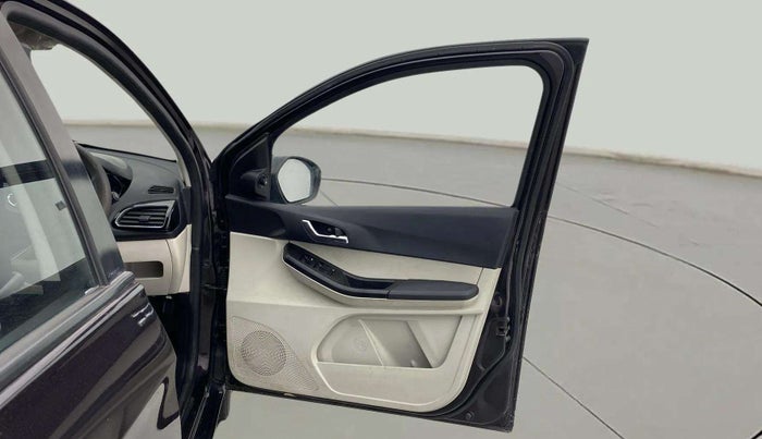 2022 Tata Tiago XZ PLUS PETROL, Petrol, Manual, 21,618 km, RHS Front Door
