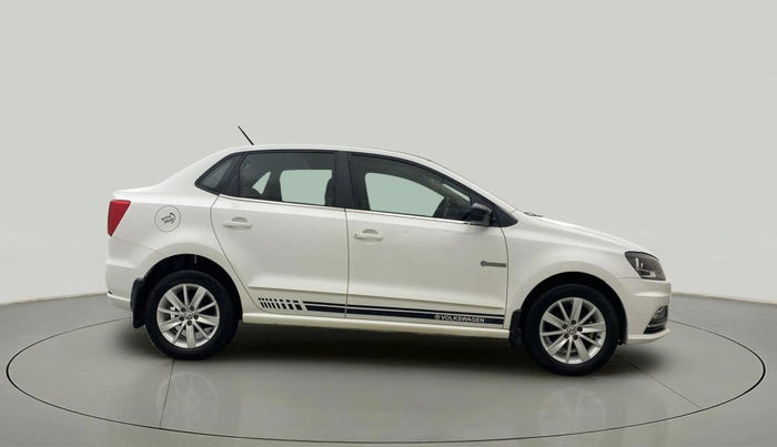 2016 Volkswagen Ameo HIGHLINE1.2L, Petrol, Manual, 40,086 km, Right Side View