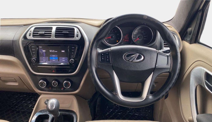 2018 Mahindra TUV300 T10, Diesel, Manual, 56,313 km, Steering Wheel Close Up