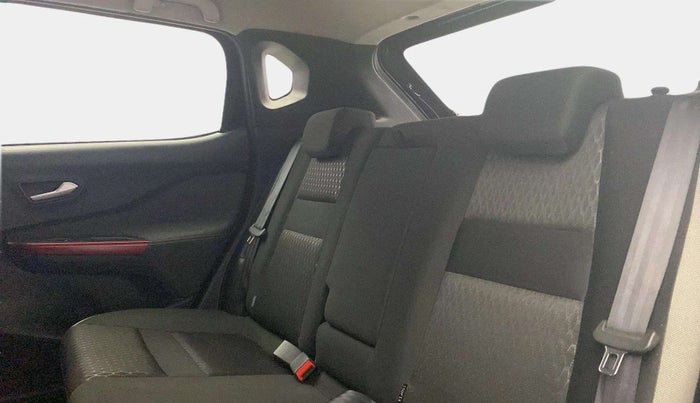 2022 Nissan MAGNITE XV TURBO RED EDITION, Petrol, Manual, 18,293 km, Right Side Rear Door Cabin