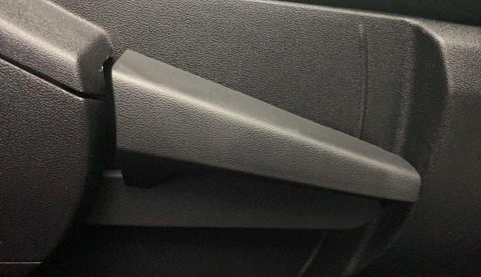 2022 Nissan MAGNITE XV TURBO RED EDITION, Petrol, Manual, 18,293 km, Driver Side Adjustment Panel