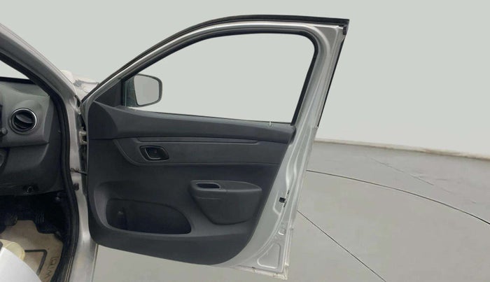 2016 Renault Kwid RXT 0.8, Petrol, Manual, 90,609 km, RHS Front Door