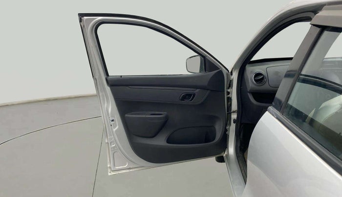 2016 Renault Kwid RXT 0.8, Petrol, Manual, 90,609 km, LHS Front Door