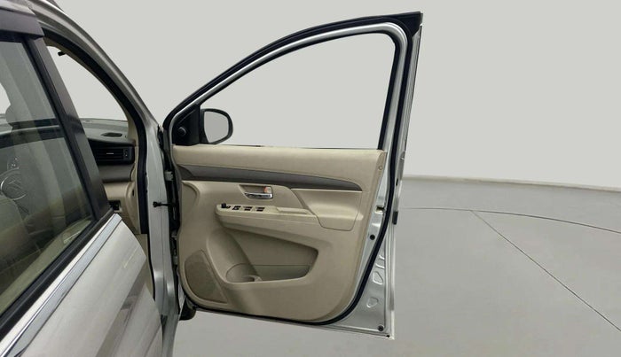 2021 Maruti Ertiga VXI AT SHVS, Petrol, Automatic, 49,192 km, RHS Front Door