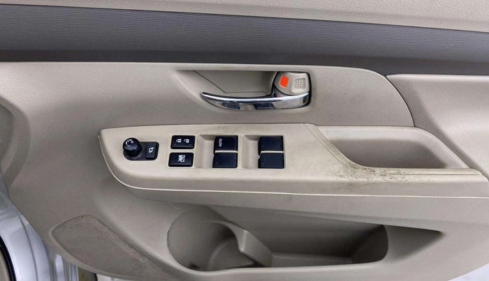 2021 Maruti Ertiga VXI AT SHVS, Petrol, Automatic, 49,192 km, Driver Side Door Panels Control