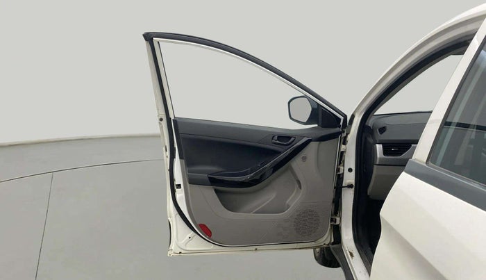 2018 Tata NEXON XM PETROL, Petrol, Manual, 41,099 km, LHS Front Door