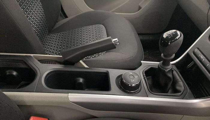 2018 Tata NEXON XM PETROL, Petrol, Manual, 41,099 km, Gear Lever