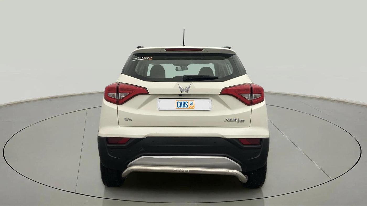 2023 Mahindra XUV300 W8 1.5 DIESEL, Diesel, Manual, 45,974 km, Back/Rear