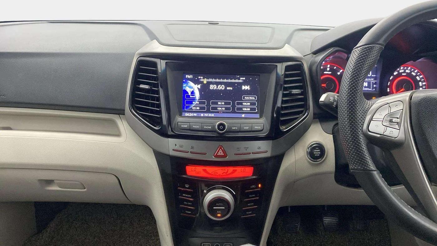 2023 Mahindra XUV300 W8 1.5 DIESEL, Diesel, Manual, 45,974 km, Air Conditioner