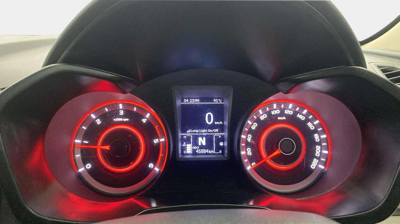 2023 Mahindra XUV300 W8 1.5 DIESEL, Diesel, Manual, 45,974 km, Odometer Image