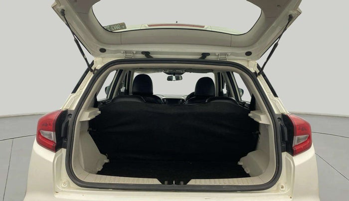 2023 Mahindra XUV300 W8 1.5 DIESEL, Diesel, Manual, 45,865 km, Boot Inside