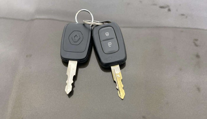 2019 Renault Kwid RXT 1.0 AMT, Petrol, Automatic, 43,656 km, Key Close Up