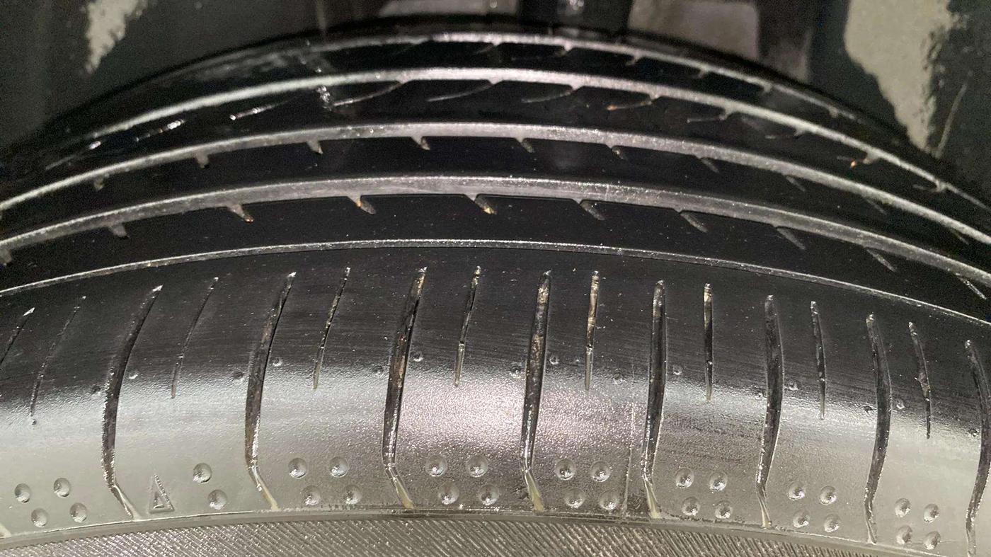 2019 Jeep Compass LIMITED PLUS PETROL AT, Petrol, Automatic, 47,624 km, Left Rear Tyre Tread