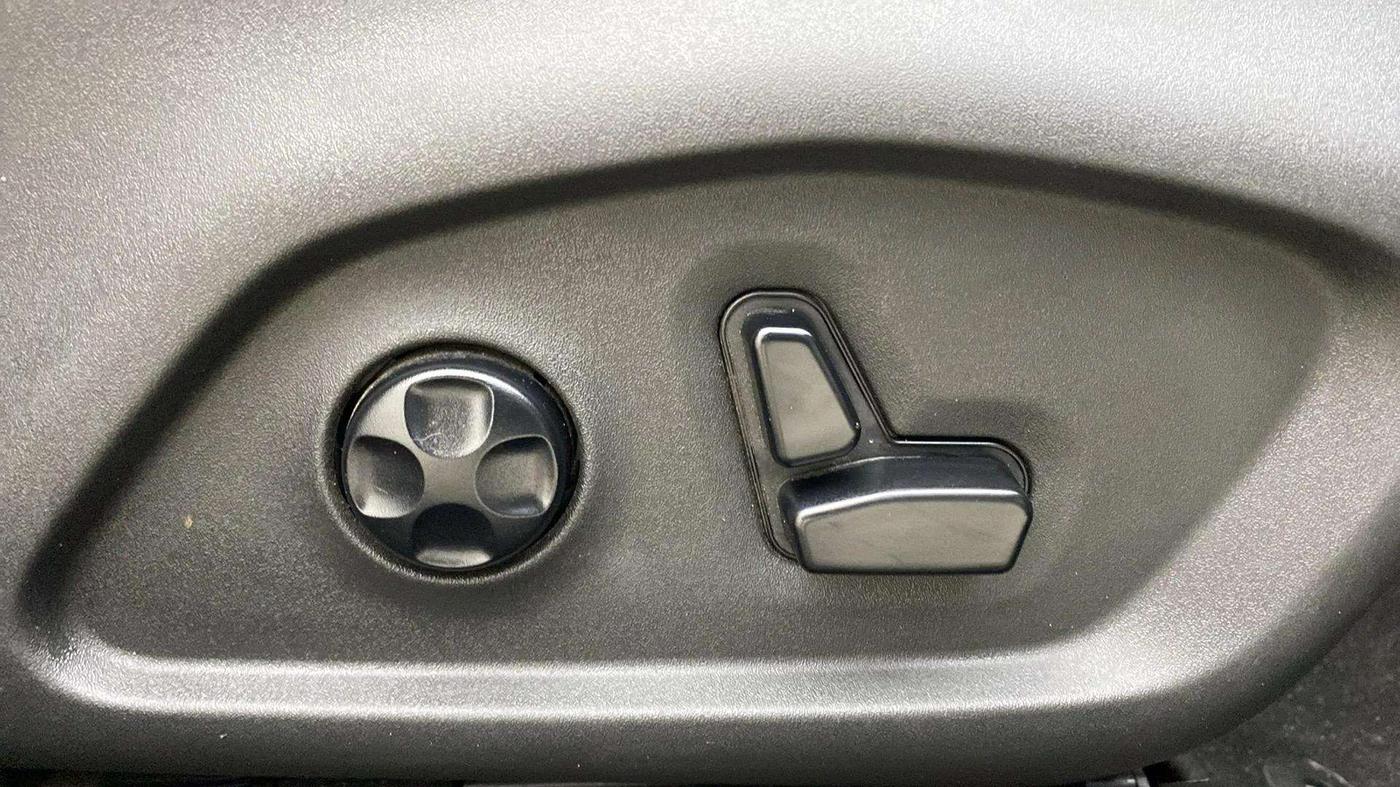 2019 Jeep Compass LIMITED PLUS PETROL AT, Petrol, Automatic, 47,624 km, Driver Side Adjustment Panel