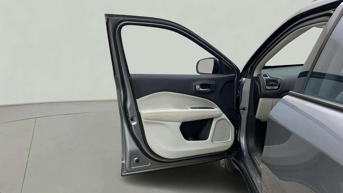 2019 Jeep Compass LIMITED PLUS PETROL AT, Petrol, Automatic, 47,624 km, LHS Front Door
