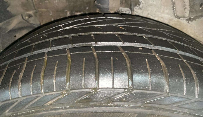 2017 Tata NEXON XZ PLUS PETROL, Petrol, Manual, 37,018 km, Right Rear Tyre Tread