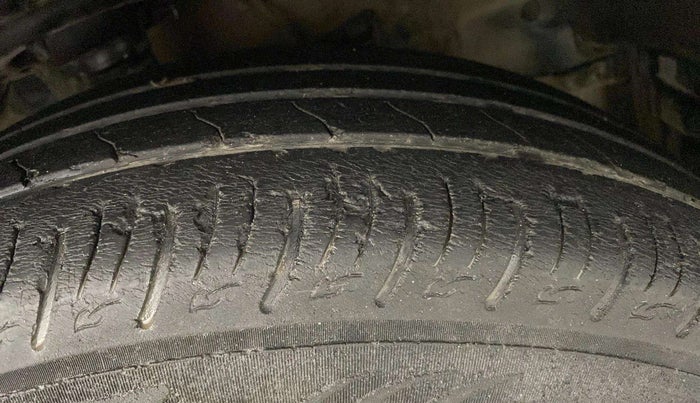 2019 Mahindra XUV300 W4 1.5 DIESEL, Diesel, Manual, 56,882 km, Right Front Tyre Tread