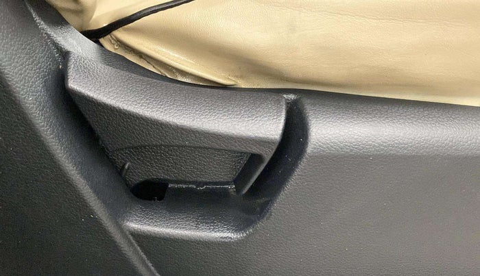 2019 Mahindra XUV300 W4 1.5 DIESEL, Diesel, Manual, 56,882 km, Driver Side Adjustment Panel