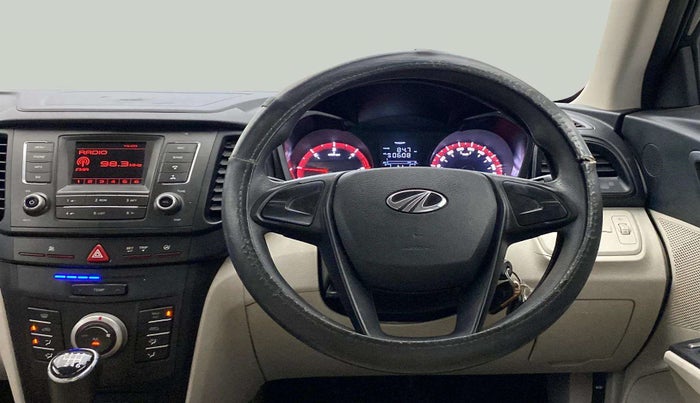 2019 Mahindra XUV300 W4 1.5 DIESEL, Diesel, Manual, 56,882 km, Steering Wheel Close Up