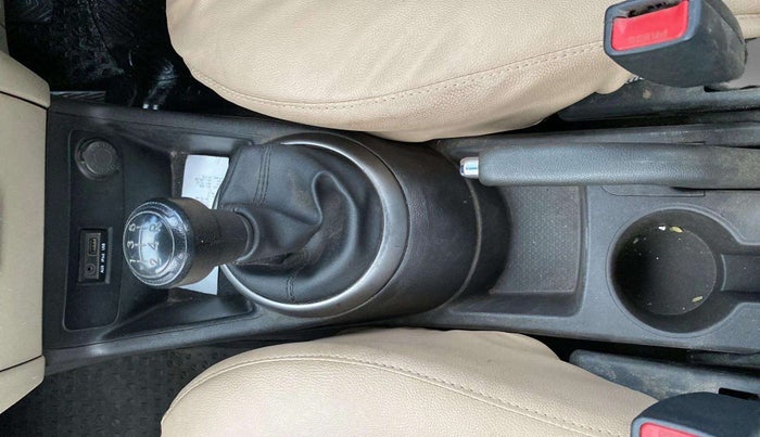 2014 Hyundai i20 MAGNA (O) 1.2, Petrol, Manual, 83,225 km, Gear Lever