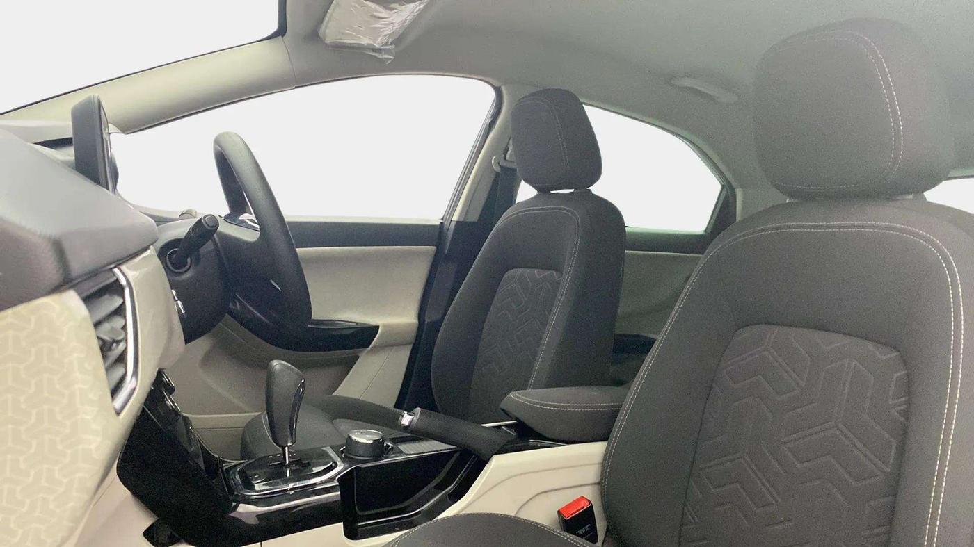 2021 Tata NEXON XZA PLUS DIESEL, Diesel, Automatic, 82,558 km, Right Side Front Door Cabin