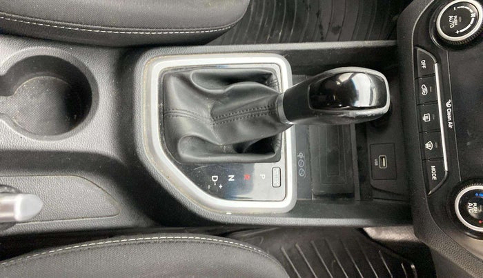 2018 Hyundai Creta SX AT 1.6 PETROL, Petrol, Automatic, 57,881 km, Gear Lever