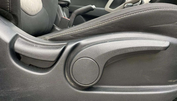 2018 Hyundai Creta SX AT 1.6 PETROL, Petrol, Automatic, 57,881 km, Driver Side Adjustment Panel