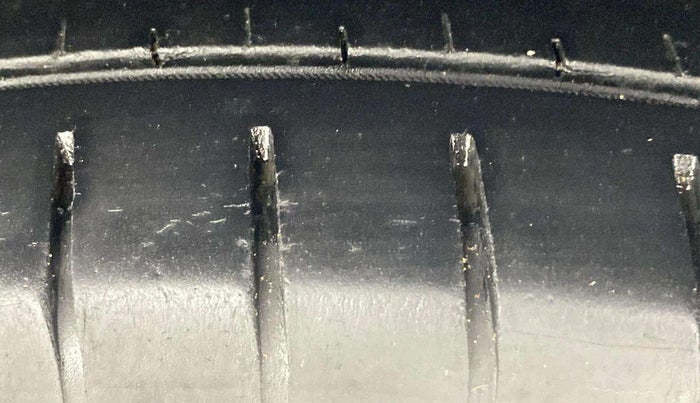 2021 Maruti Dzire ZXI, Petrol, Manual, 49,124 km, Left Rear Tyre Tread