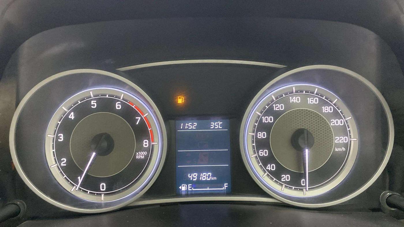 2021 Maruti Dzire ZXI, Petrol, Manual, 49,124 km, Odometer Image